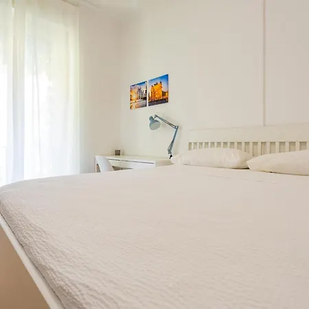 Letizia5 Sweet And Cozy * Milan